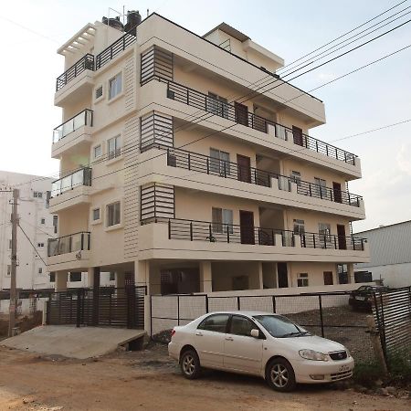 Qualtems Guest House-With Ac Options Bengalúr Exteriér fotografie